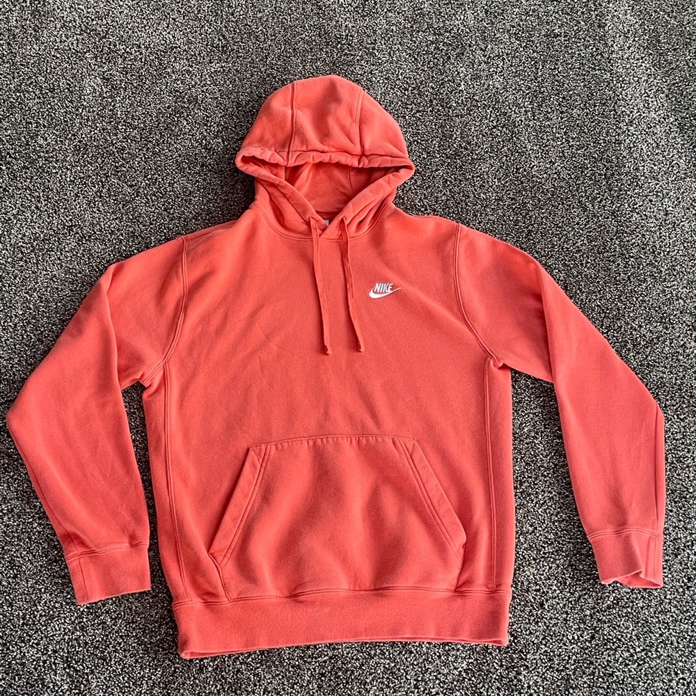 Small women’s Nike coral hoodie